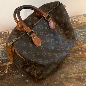 Louis Vuitton Speedy 30